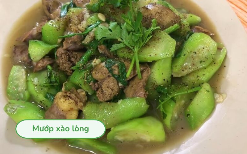 Món mướp xào lòng mềm ngọt, lòng non vàng béo, mướp xanh mướt