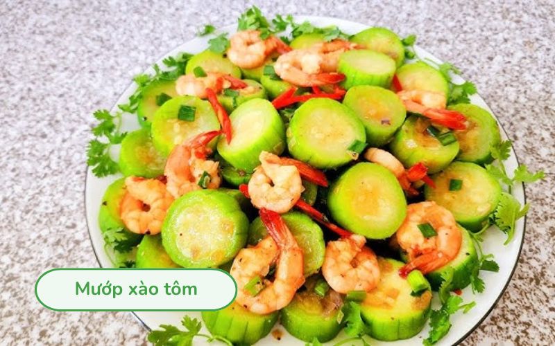 Món mướp xào tôm tươi ngon, mướp xanh mướt kết hợp với tôm đỏ hồng
